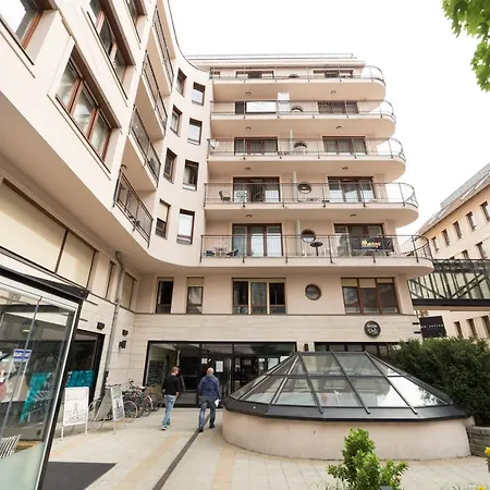 Hollo Apartment